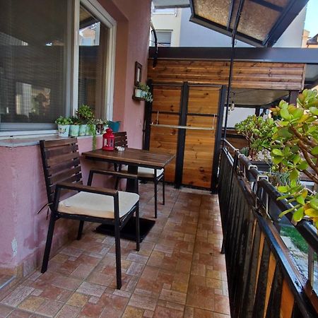 The House Apartments & Guest Rooms Ohrid Exteriör bild