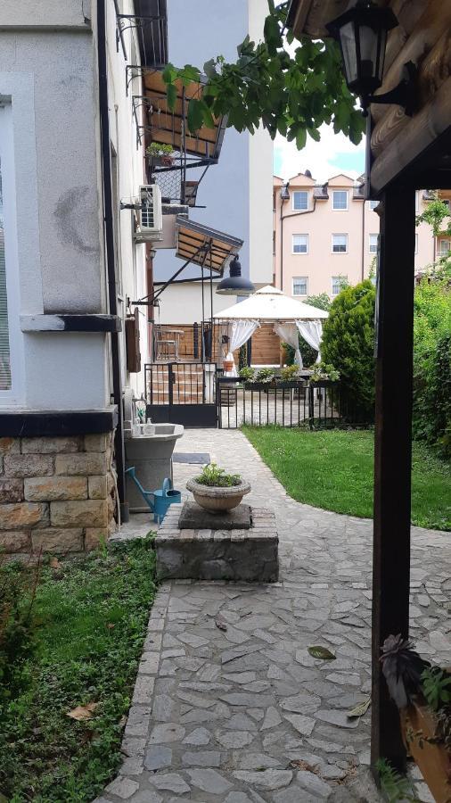 The House Apartments & Guest Rooms Ohrid Exteriör bild